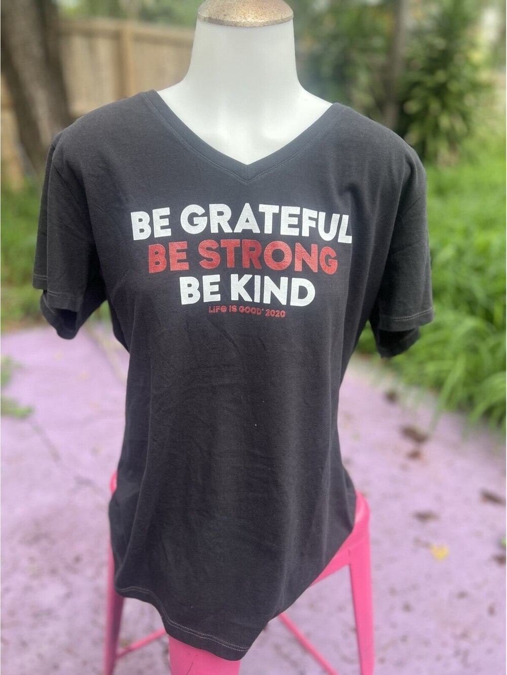 Life Is Good Tee Size Large